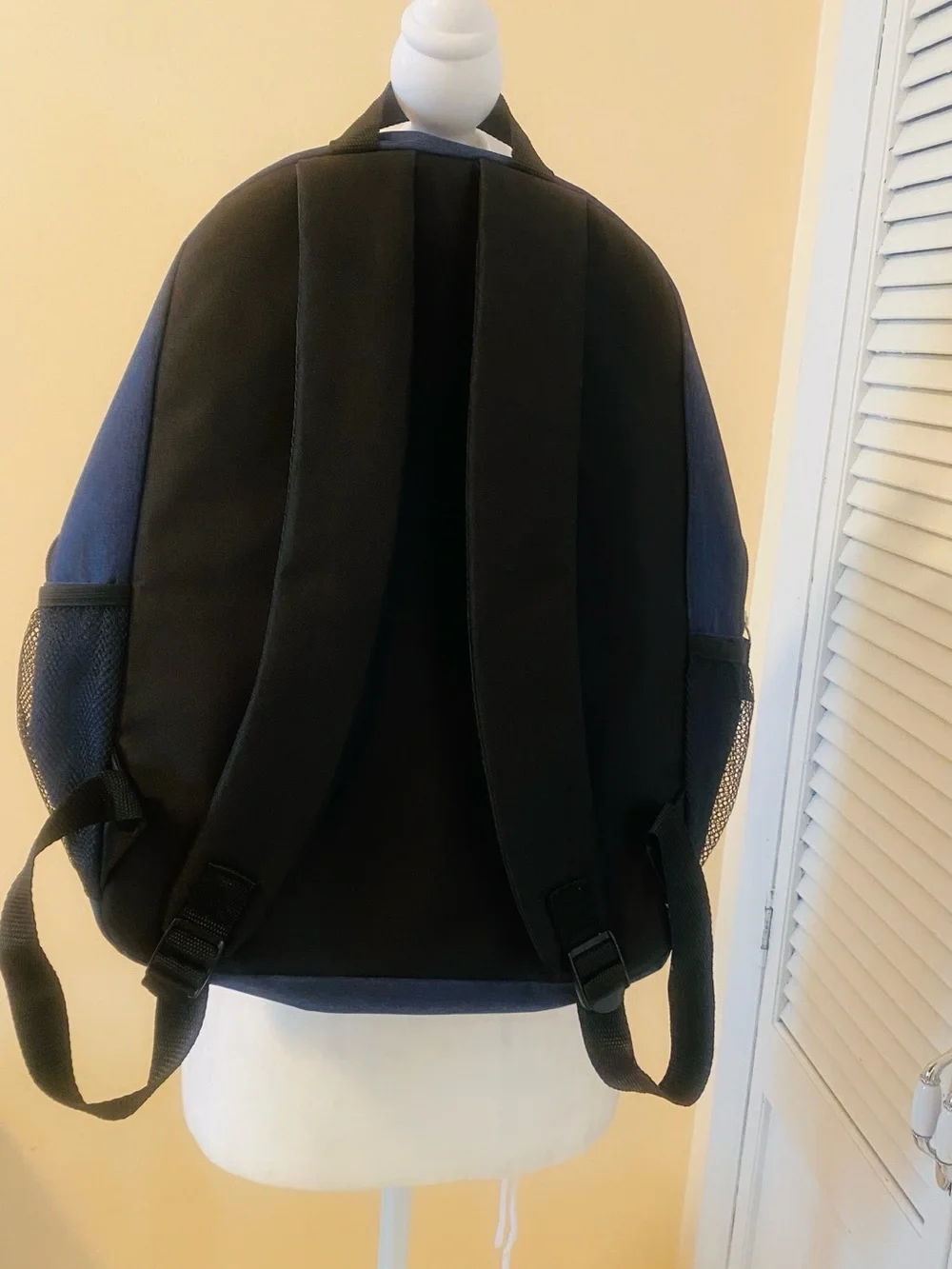 Mixteca brand new navy blue backpack